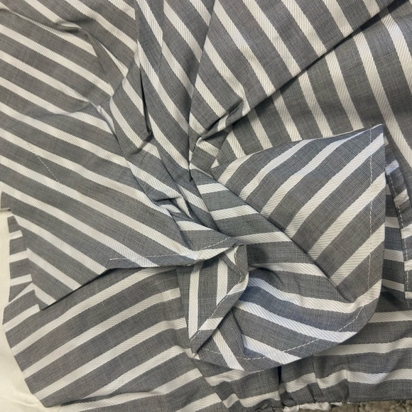 MO&Co M NWT cotton zippered blouse/shirt ultra lux! Fits slightly smaller than M - Picture 10 of 13